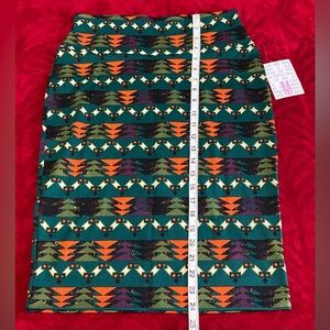 CLOSET CLEAN OUT GREAT DEAL NWT Medium Measurements in pics high waisted stretch